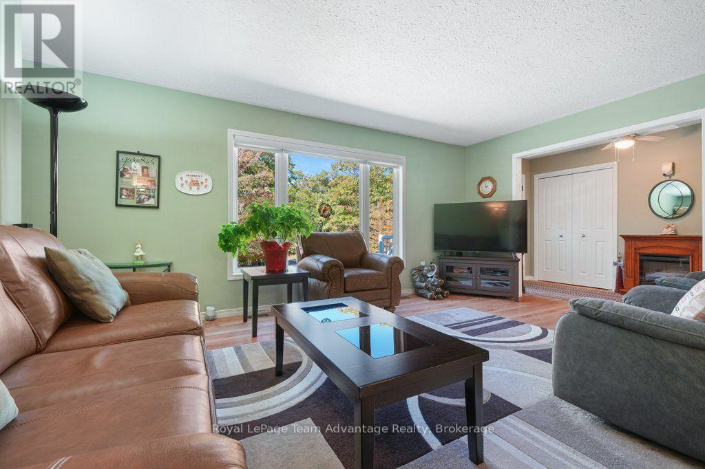 10 Oakridge Road, Mcdougall, Ontario  P2A 2W9 - Photo 11 - X14028726