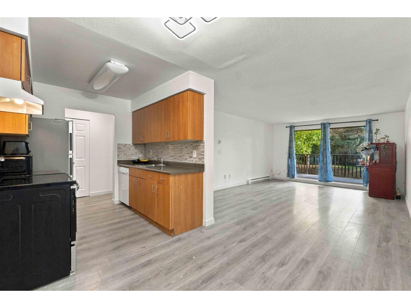 106 15288 100 Avenue, Surrey, British Columbia  V3R 7V2 - Photo 9 - R3174530
