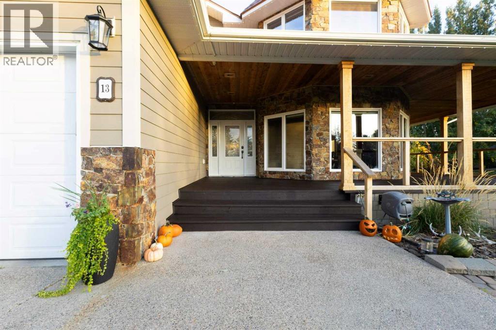 13 Huckleberry Crescent