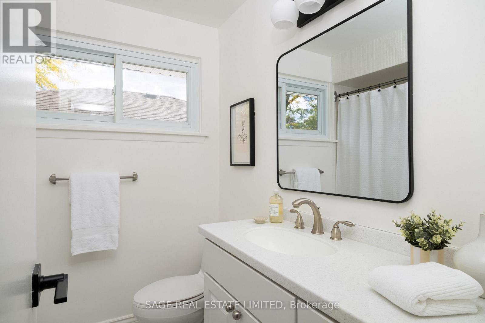 1410 Lewisham Drive, Mississauga, Ontario  L5J 3R3 - Photo 31 - W14028712