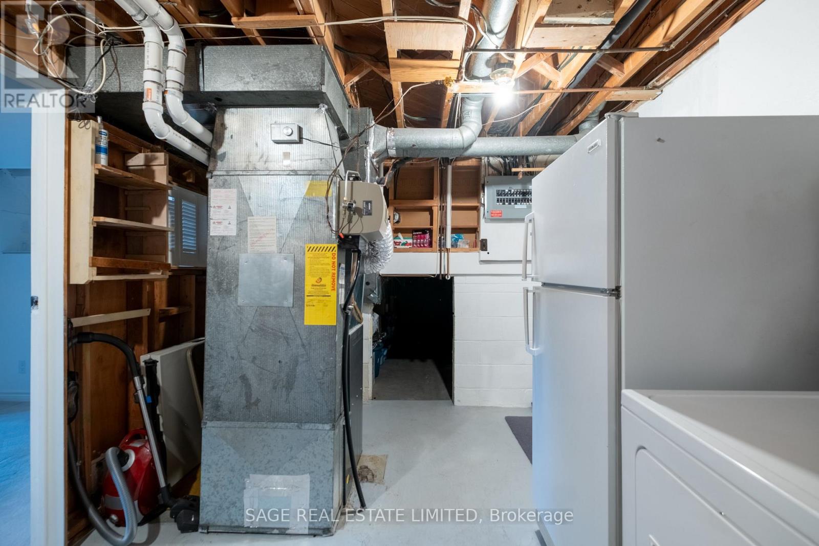 1410 Lewisham Drive, Mississauga, Ontario  L5J 3R3 - Photo 38 - W14028712