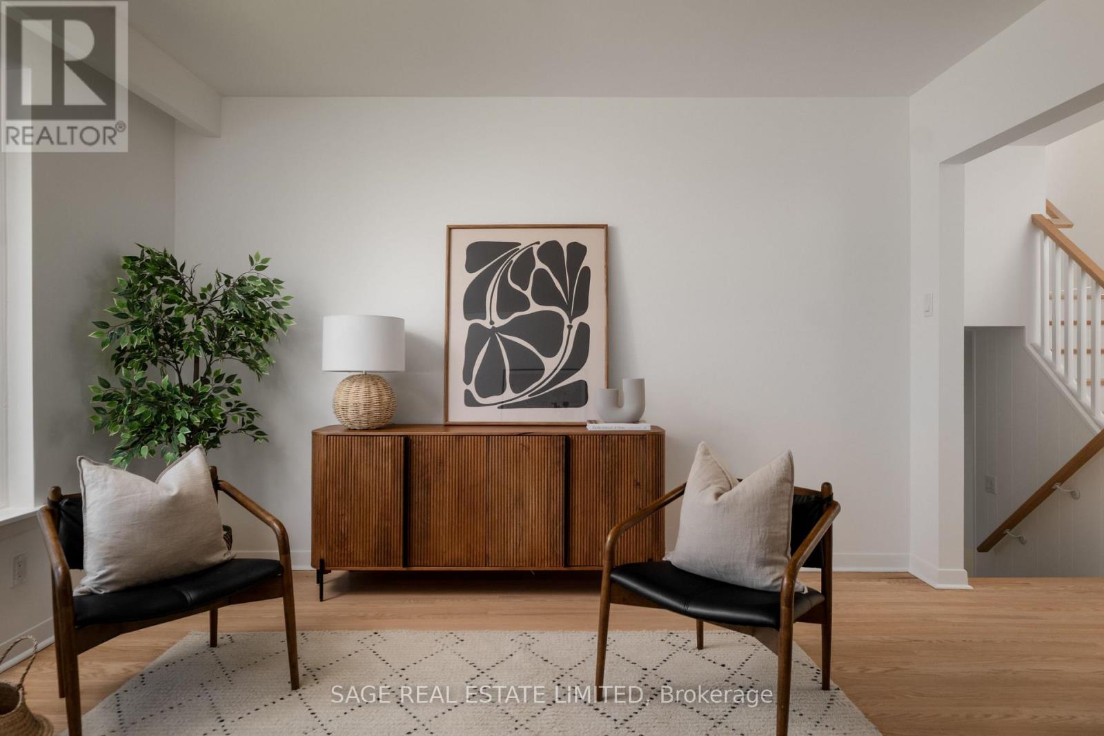 1410 Lewisham Drive, Mississauga, Ontario  L5J 3R3 - Photo 8 - W14028712