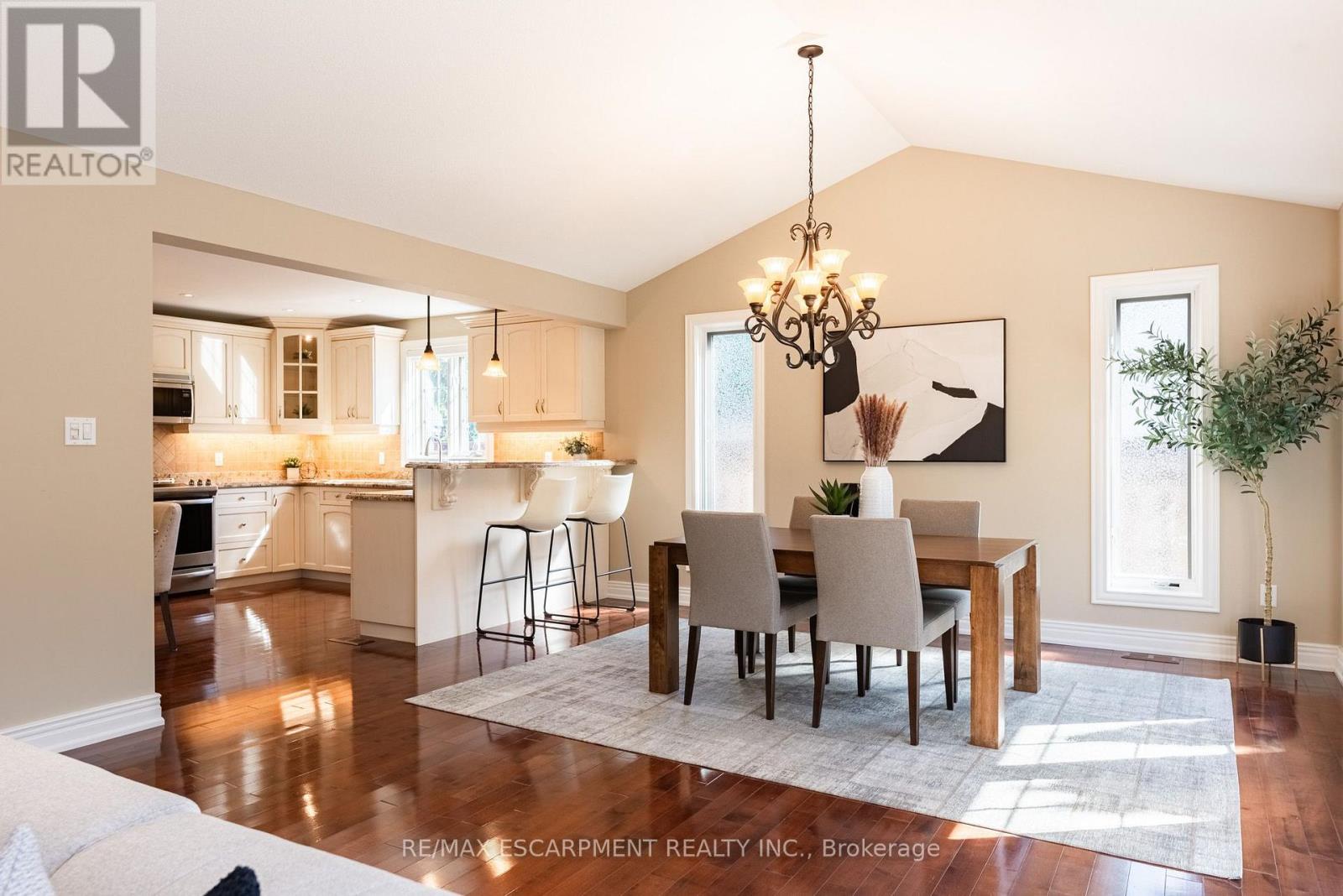 506 Regina Drive, Burlington, Ontario  L7S 1L6 - Photo 13 - W14028742