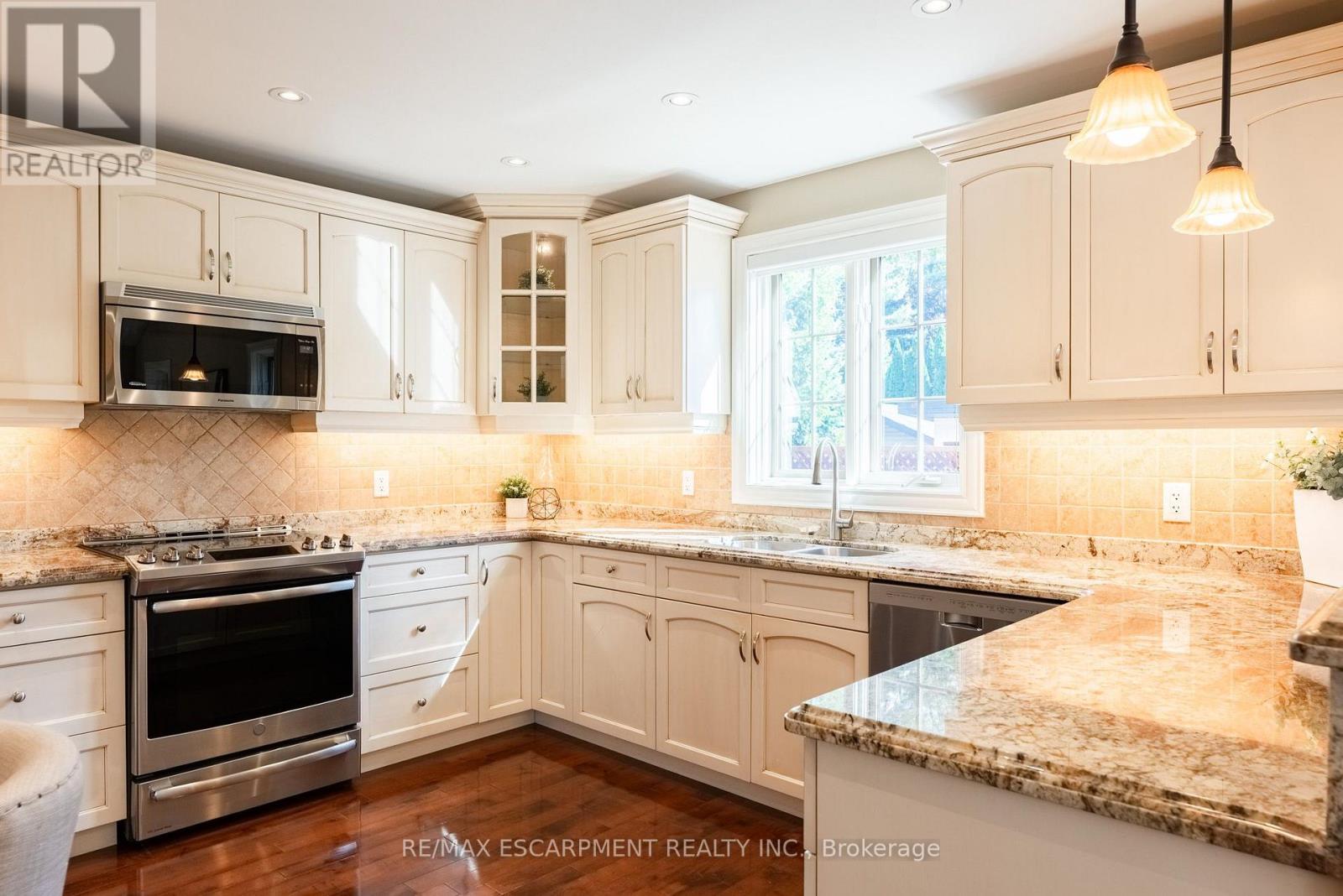 506 Regina Drive, Burlington, Ontario  L7S 1L6 - Photo 22 - W14028742