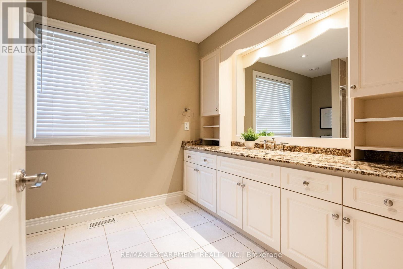 506 Regina Drive, Burlington, Ontario  L7S 1L6 - Photo 32 - W14028742