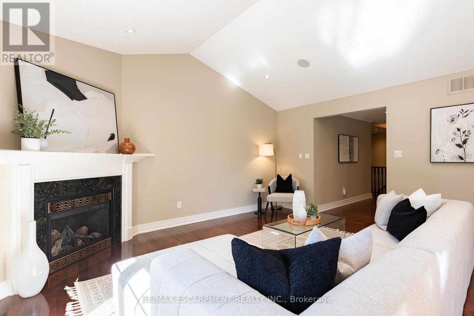 506 Regina Drive, Burlington, Ontario  L7S 1L6 - Photo 7 - W14028742