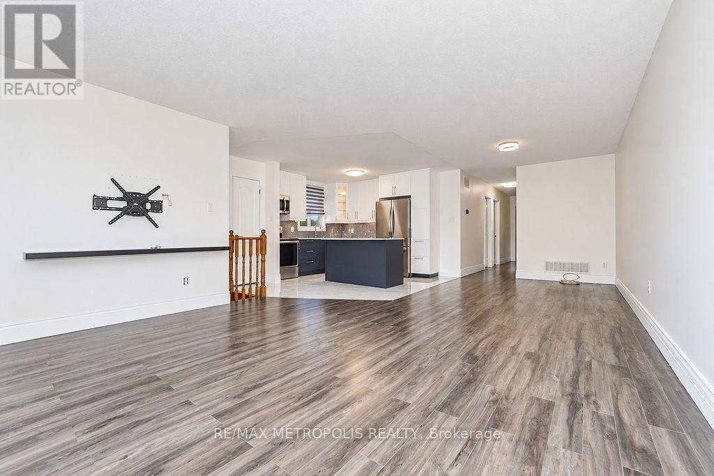 Main - 195 Vodden Street E, Brampton, Ontario  L6V 1M9 - Photo 13 - W14028772