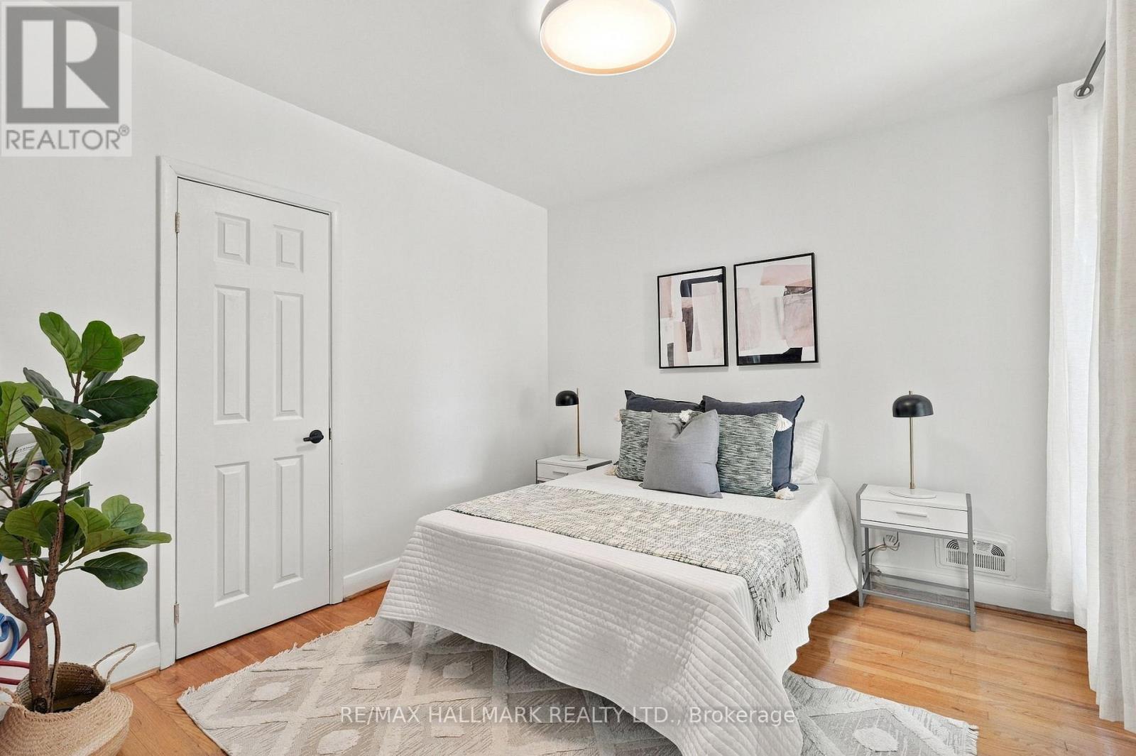 29 Willowbrook Road, Toronto, Ontario  M8Z 4A8 - Photo 13 - W14028782