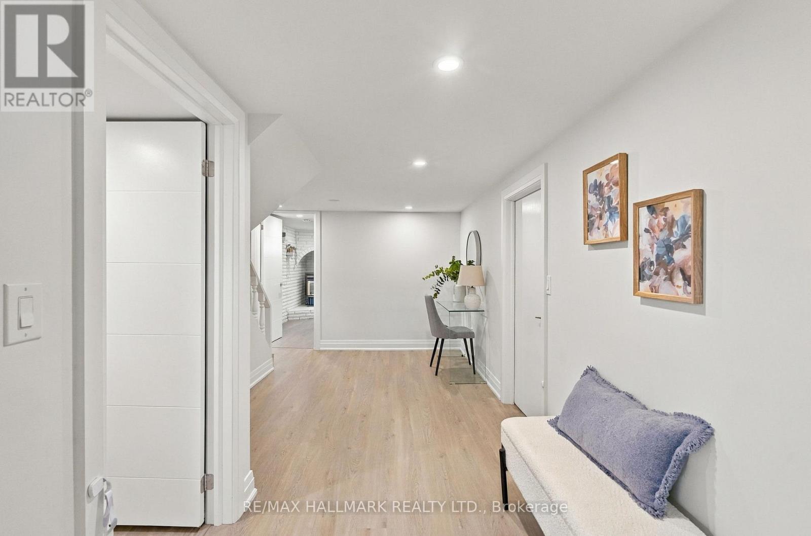 29 Willowbrook Road, Toronto, Ontario  M8Z 4A8 - Photo 19 - W14028782