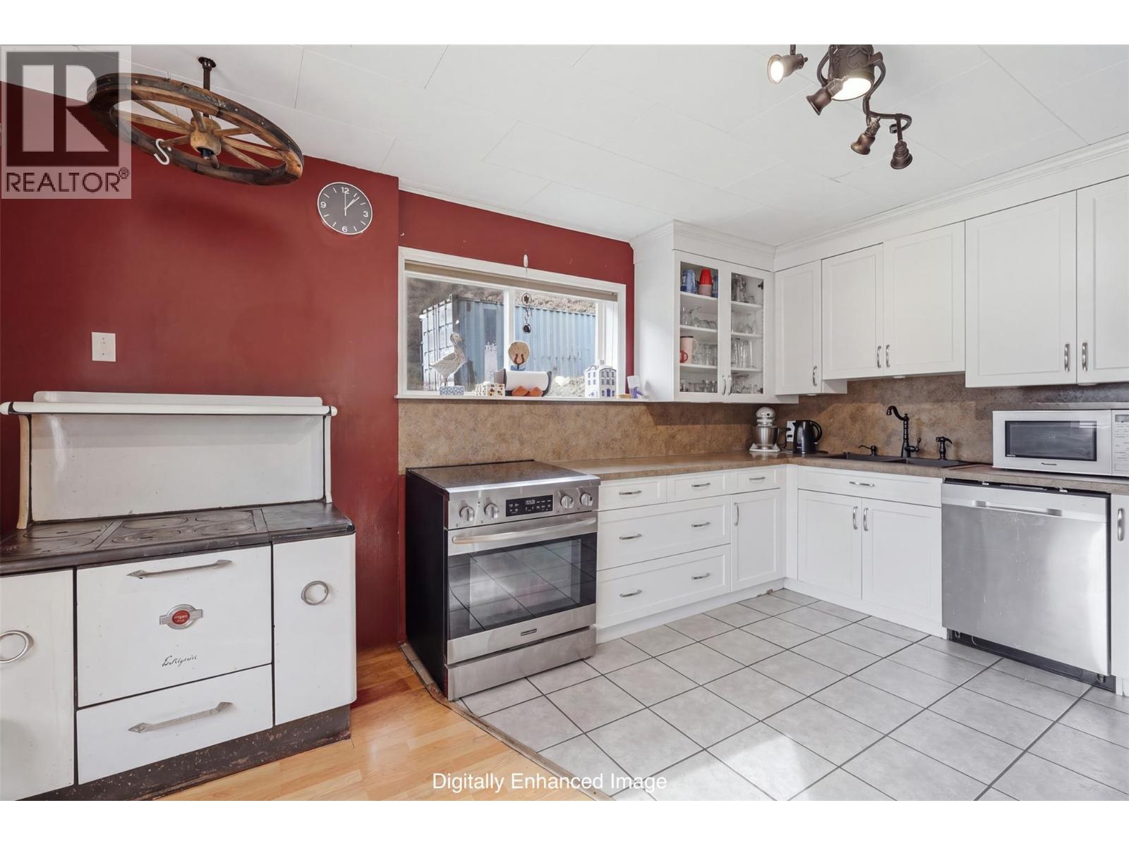 894 Mayne Road, Kamloops, British Columbia  V2B 6H3 - Photo 14 - 10403459