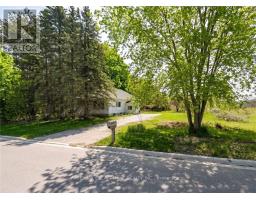 206 CHARLES STREET, Norfolk, Ontario