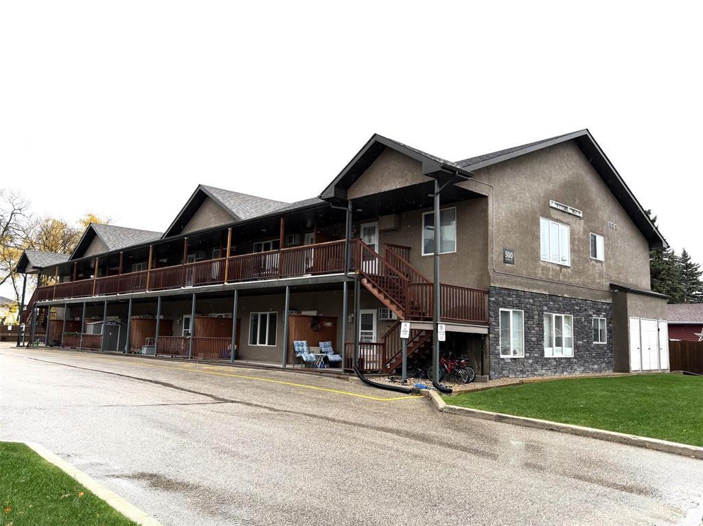 3 500 Reimer Avenue, Steinbach, Manitoba R5G 0G8 - Photo 0 - 202625520