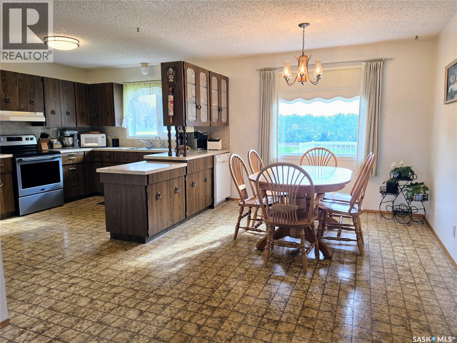 315 2nd Street S, Lake Lenore, Saskatchewan  S0K 2J0 - Photo 11 - SK050932
