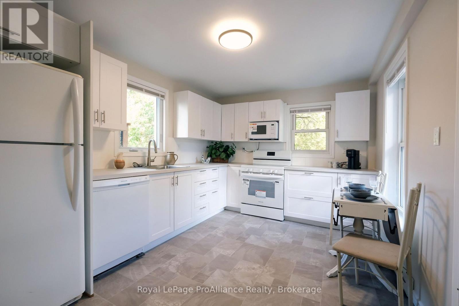 395 Bleecker Avenue, Belleville, Ontario  K8N 3V7 - Photo 7 - X14028950