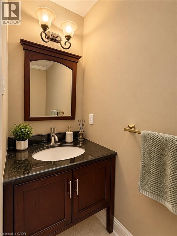 82 St. Davids Road, St. Catharines, Ontario  L2T 1P9 - Photo 7 - 40870381