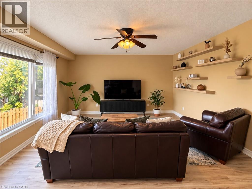 82 St. Davids Road, St. Catharines, Ontario  L2T 1P9 - Photo 6 - 40870381