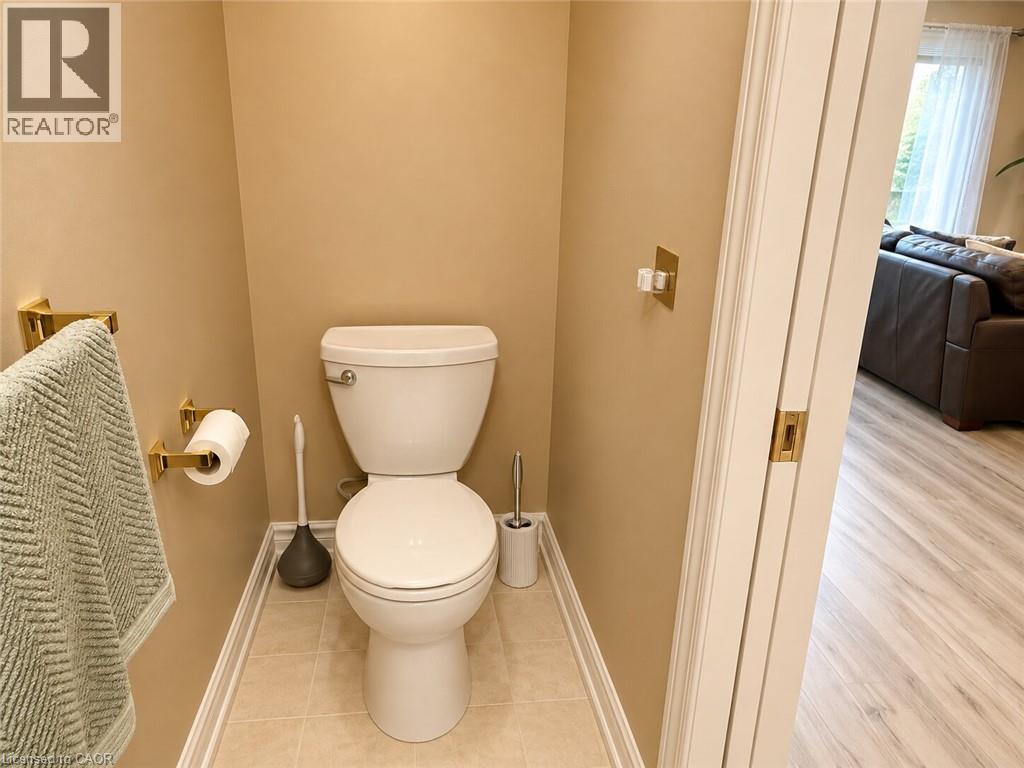 82 St. Davids Road, St. Catharines, Ontario  L2T 1P9 - Photo 8 - 40870381
