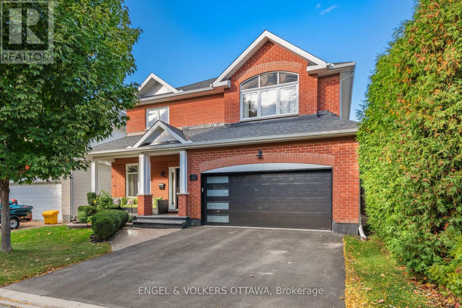 5 VALENCIA STREET, Ottawa, Ontario