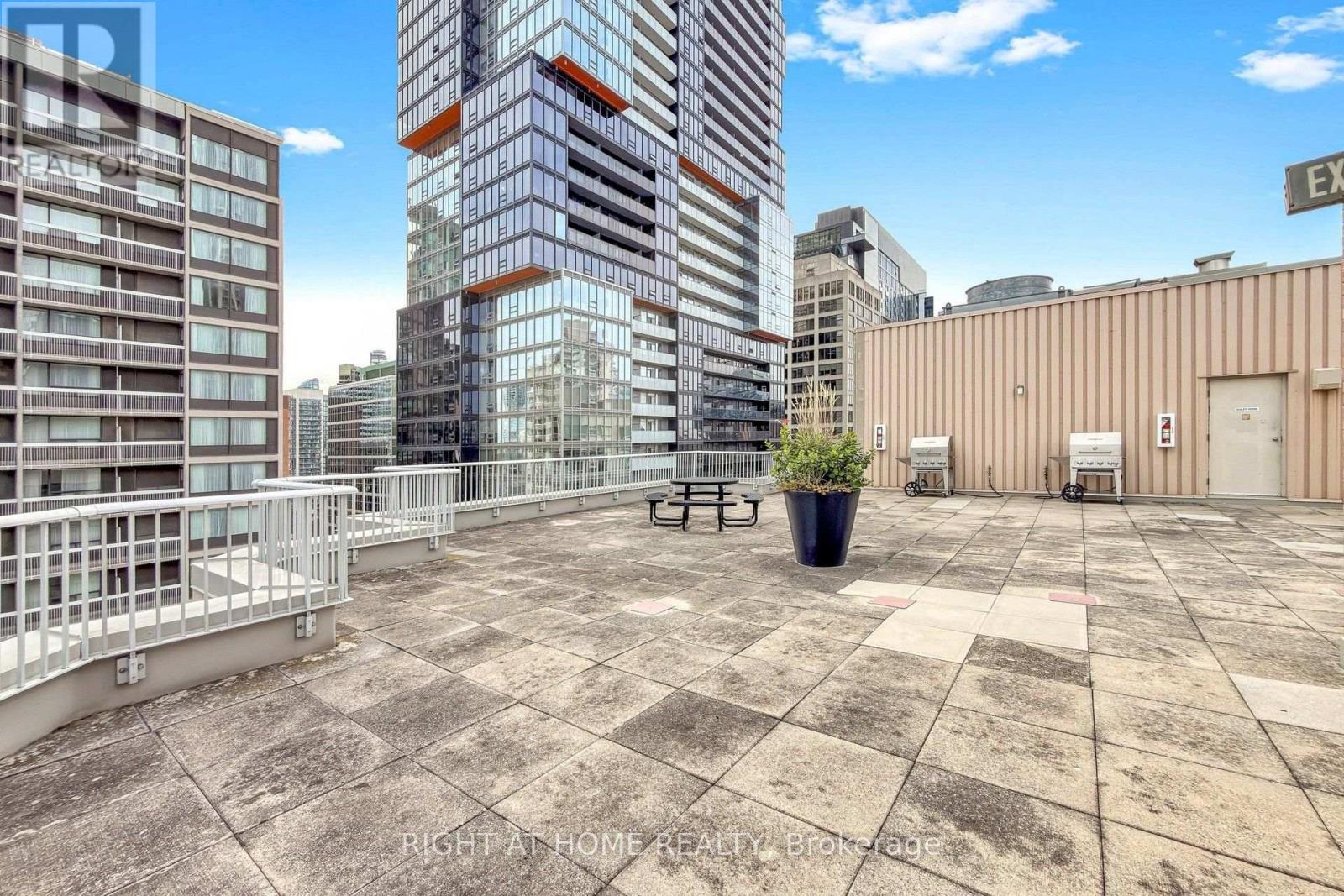 909 - 44 Gerrard Street W, Toronto, Ontario  M5G 2K2 - Photo 34 - C14028812