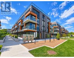38 - 73 CURLEW DRIVE, Toronto, Ontario