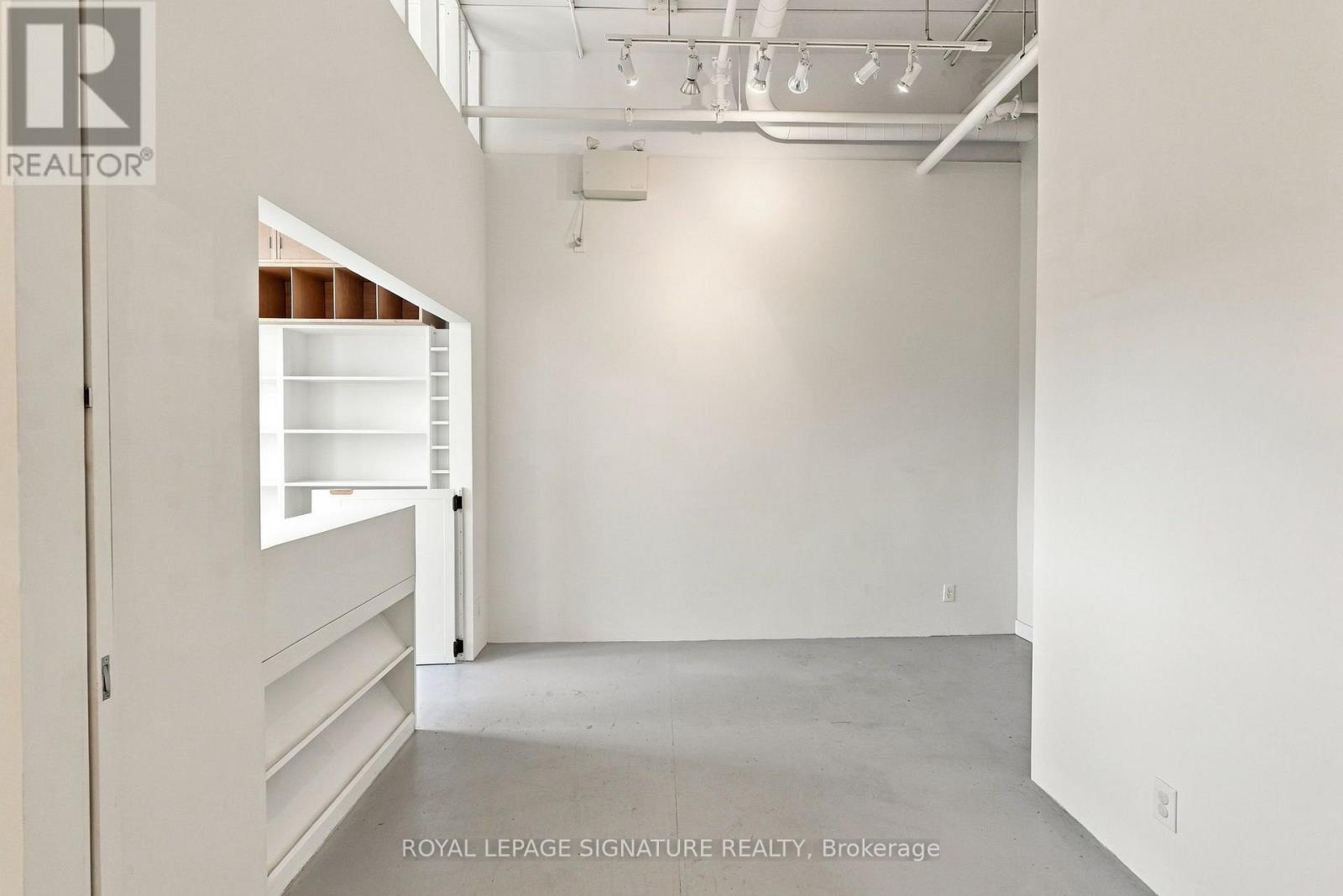 302 - 180 Shaw Street, Toronto, Ontario  M6J 2W5 - Photo 3 - C14028920