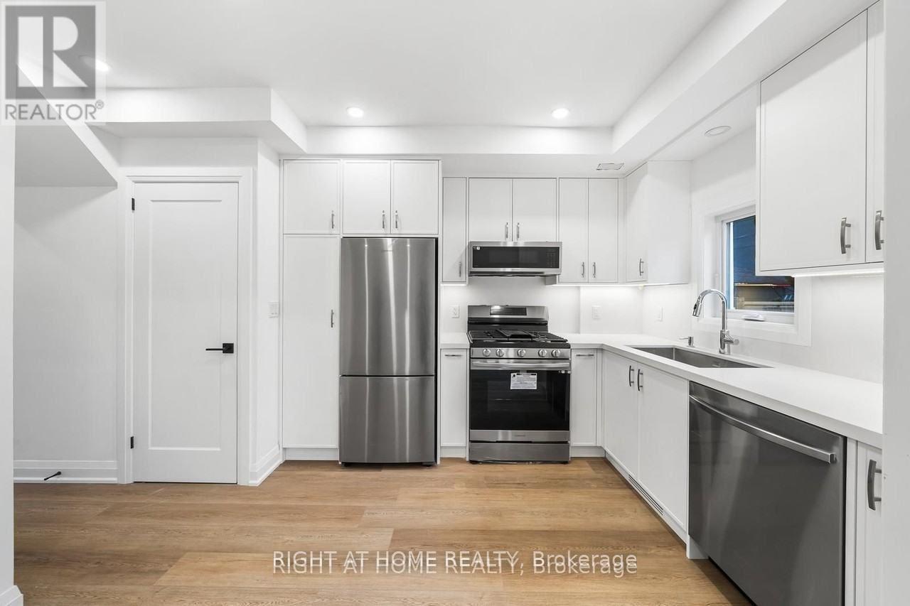147 Forman Avenue, Toronto, Ontario  M4S 2R9 - Photo 7 - C14028978