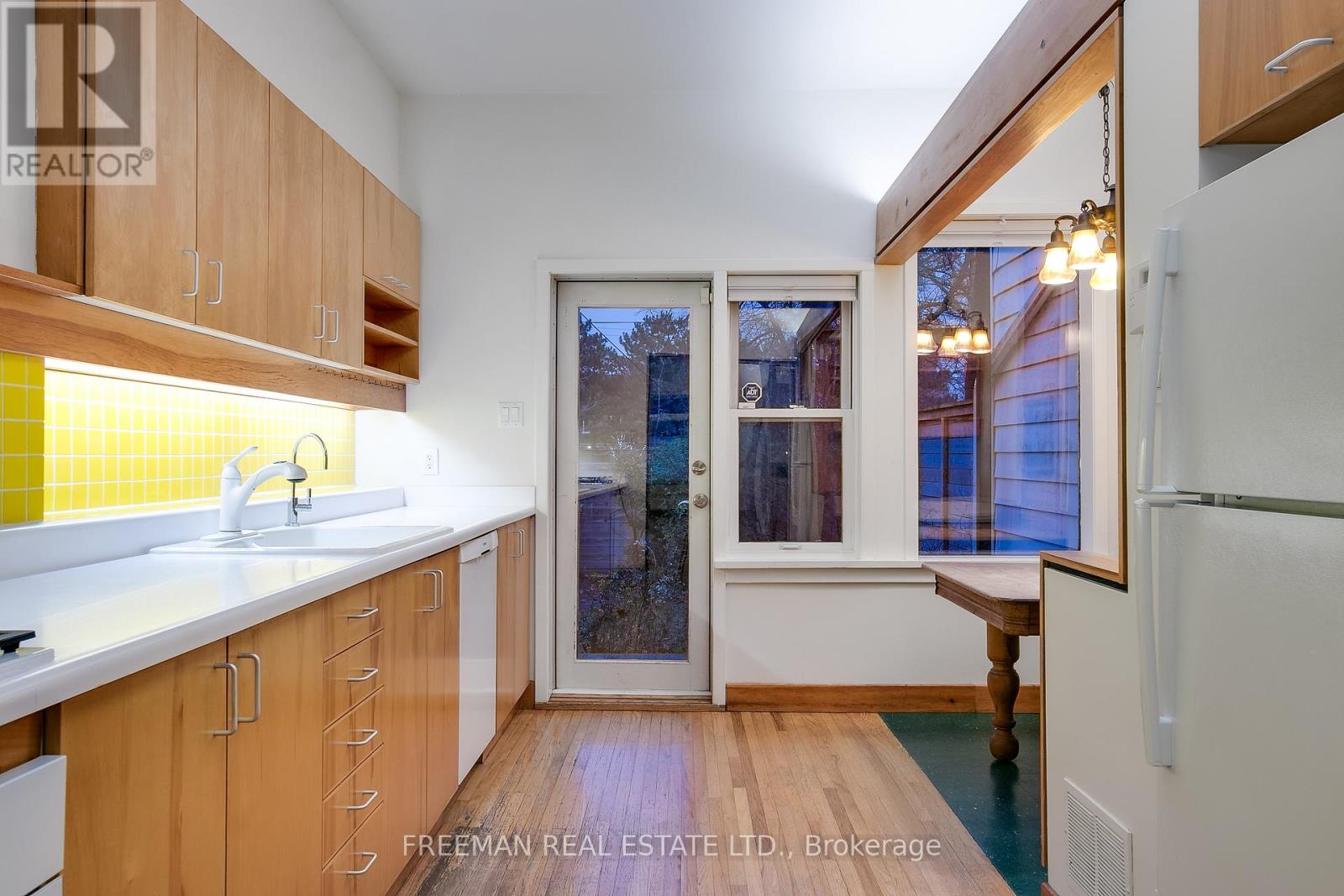 597 Palmerston Avenue, Toronto, Ontario  M6G 2P8 - Photo 14 - C14029020