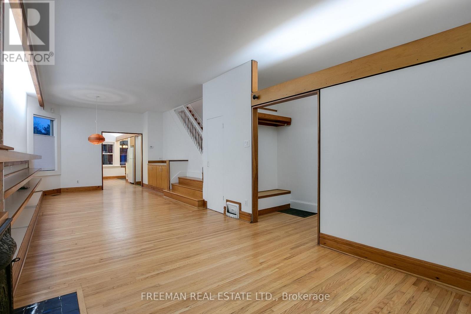 597 Palmerston Avenue, Toronto, Ontario  M6G 2P8 - Photo 6 - C14029020