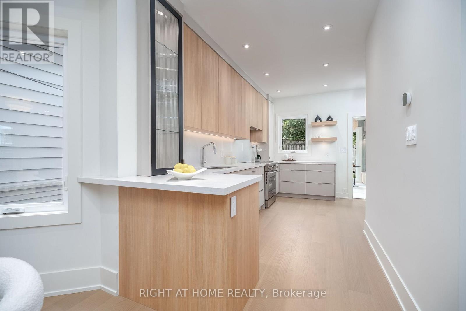 356 Woodfield Road, Toronto, Ontario  M4L 2X1 - Photo 12 - E14028918