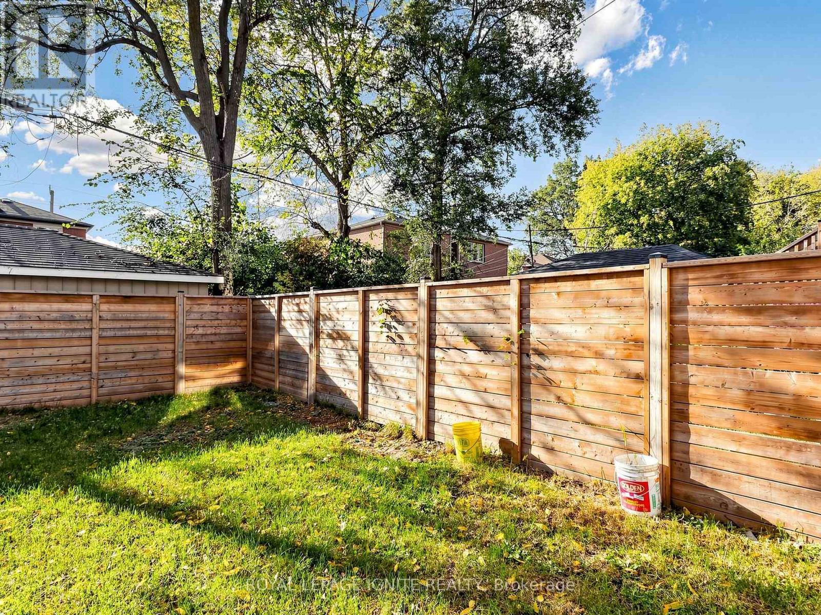 52a Robinson Avenue, Toronto, Ontario  M1L 3T1 - Photo 49 - E14028988