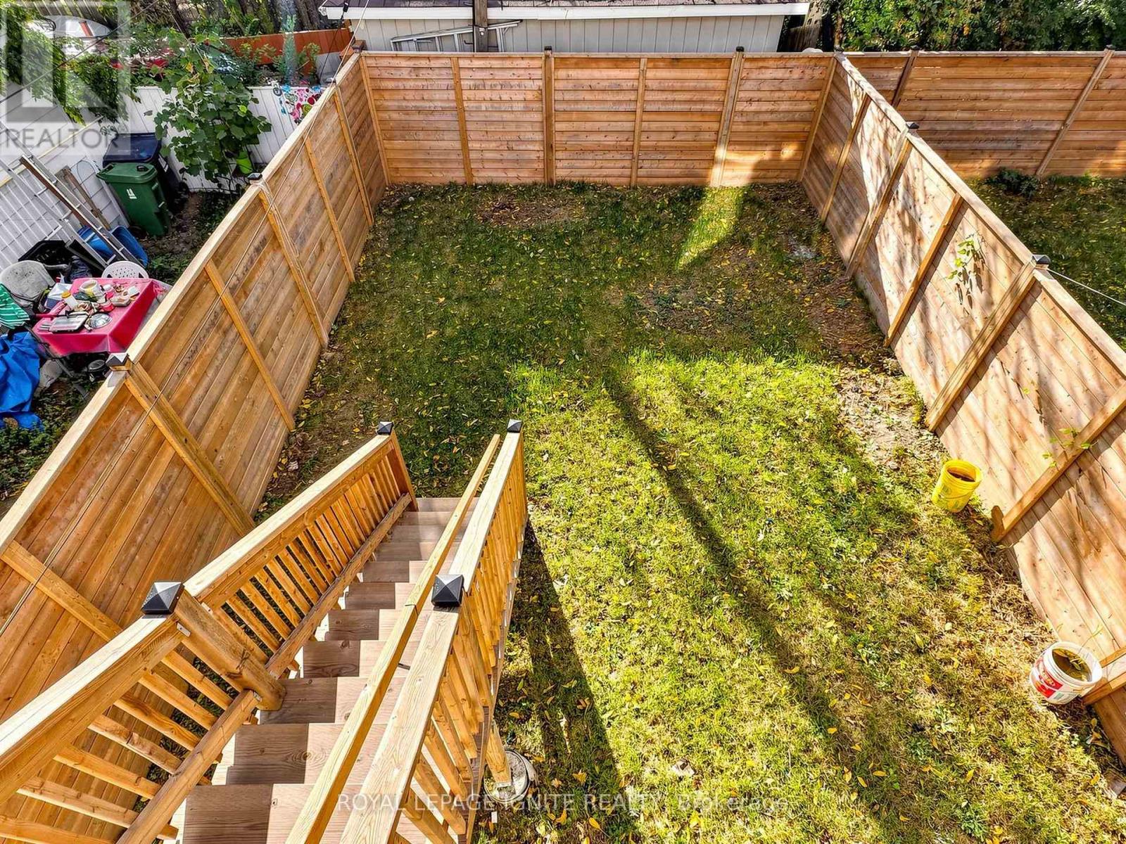 52a Robinson Avenue, Toronto, Ontario  M1L 3T1 - Photo 50 - E14028988
