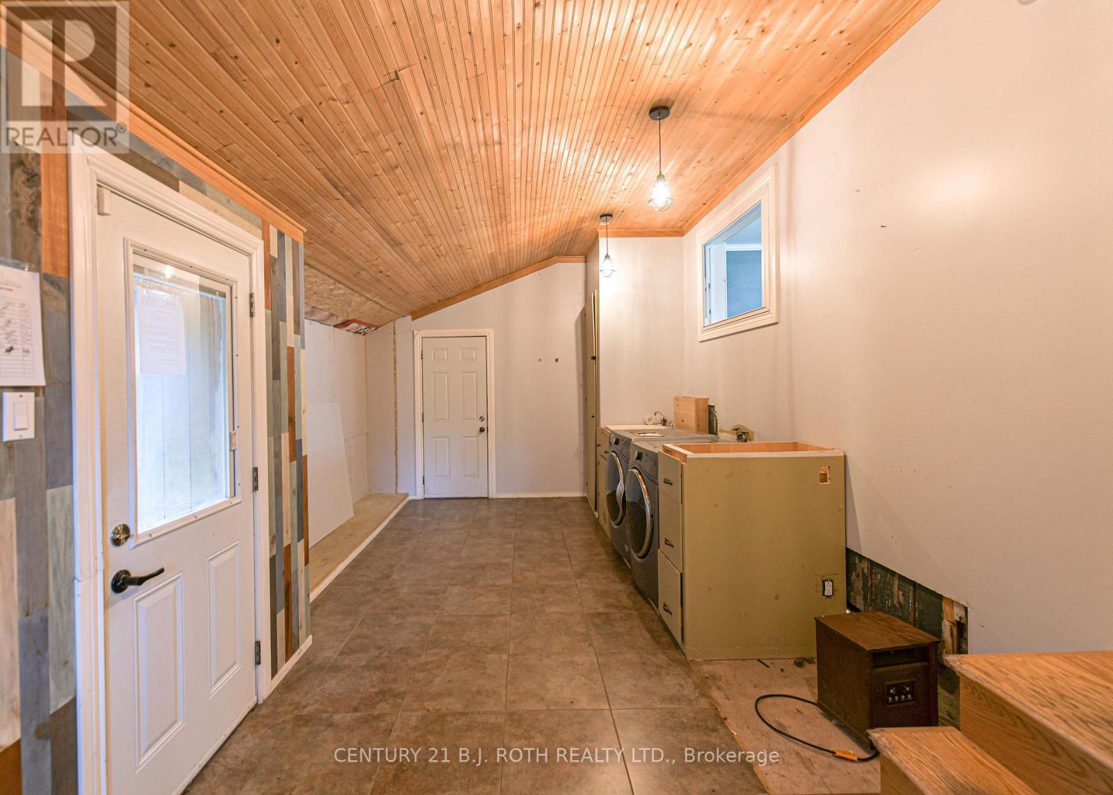 3323 Park Road, Severn (West Shore), Ontario  L3V 0V9 - Photo 15 - S14029000