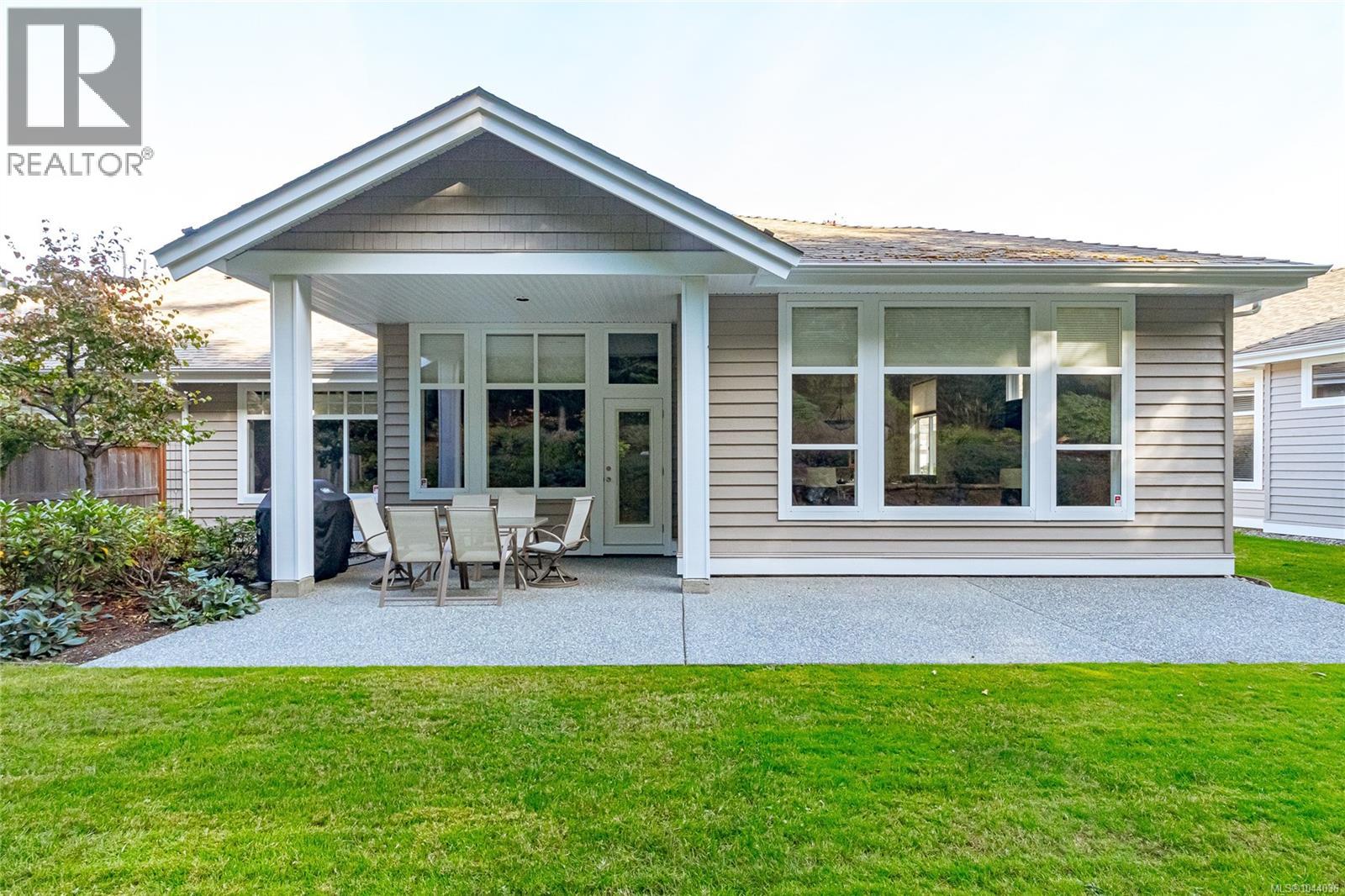 1384 Cape Cod Dr