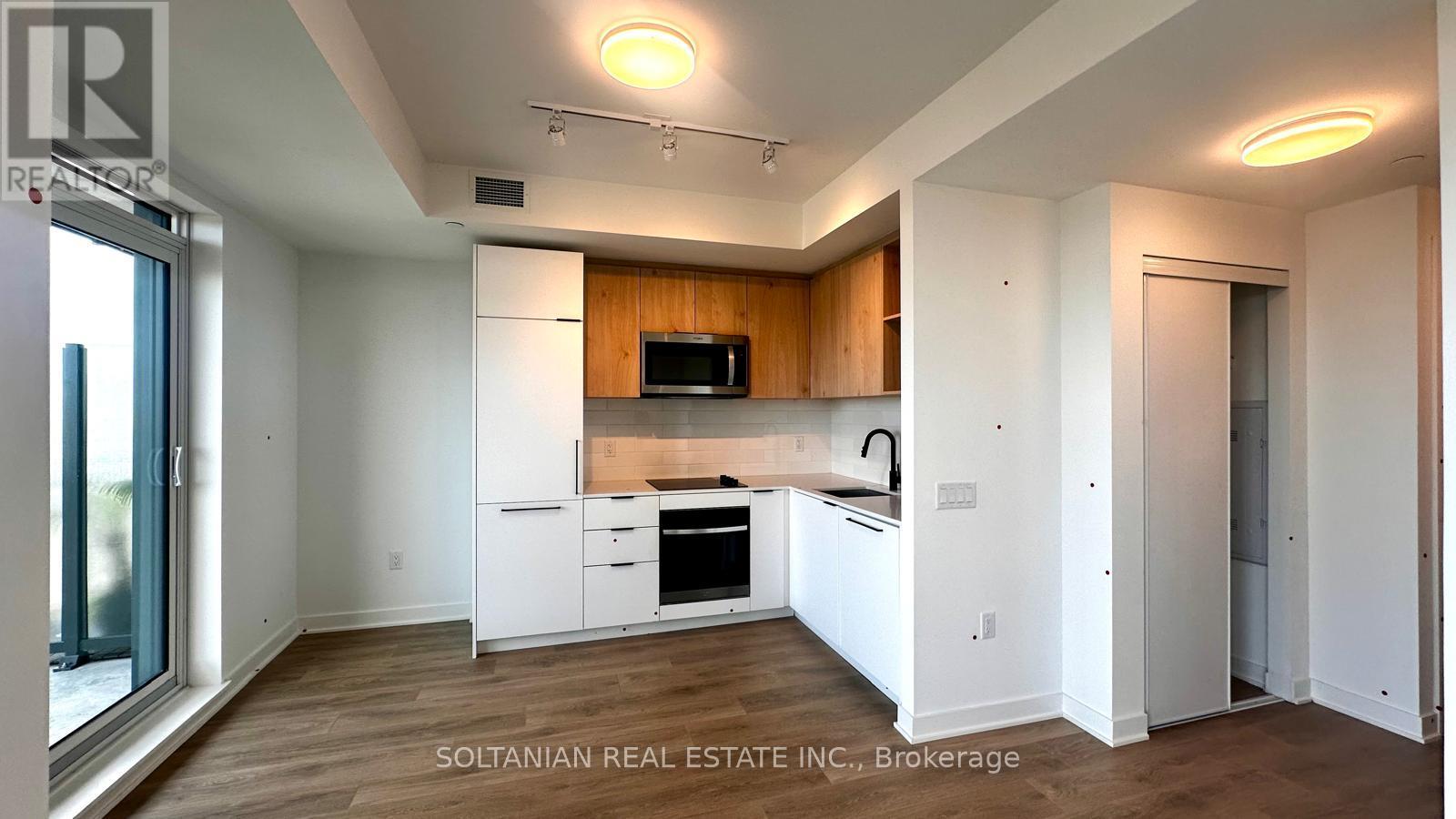 2305 - 1185 Dupont Street, Toronto, Ontario  M6H 0G5 - Photo 2 - W14028850