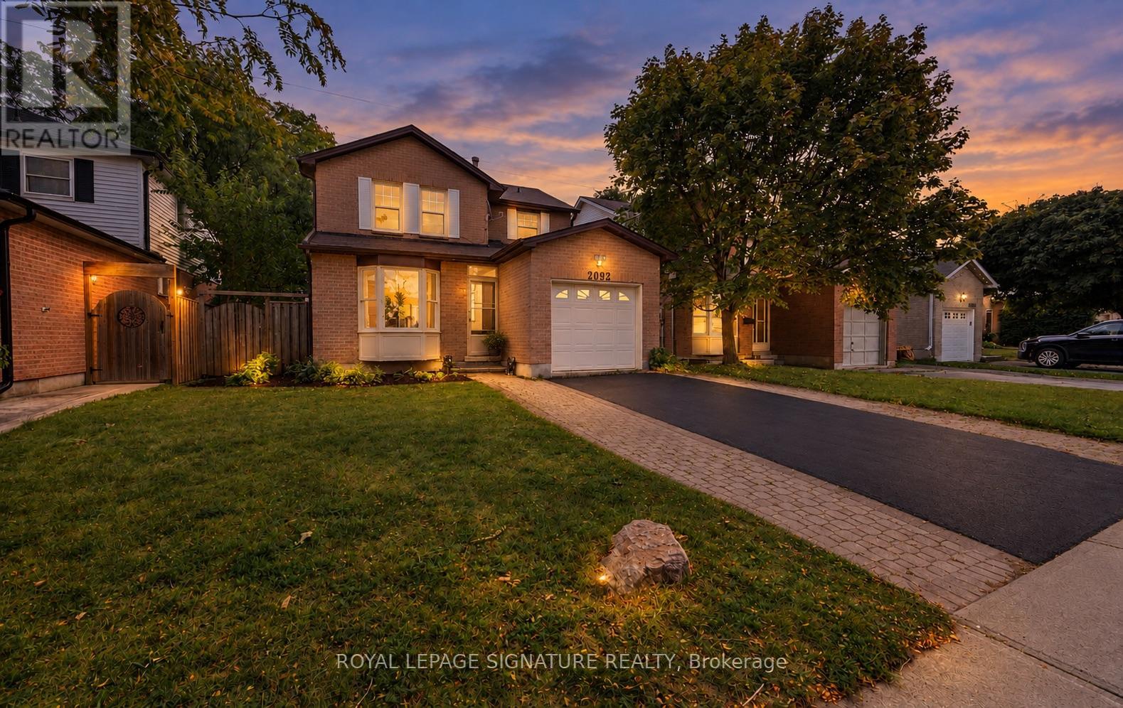 2092 Hunt Crescent, Burlington, Ontario  L7M 2N9 - Photo 1 - W14028996