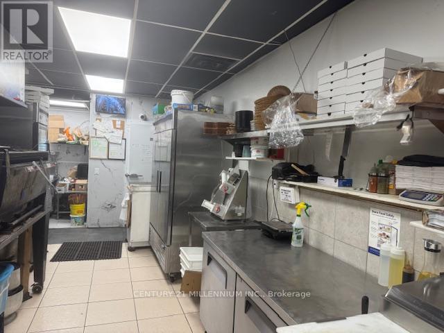 D2&d3 - 900 Rathburn Road W, Mississauga, Ontario  L5C 4L4 - Photo 22 - W14029018