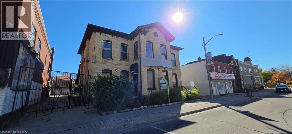 129-131 Market Street, Brantford, Ontario  N3T 2Z9 - Photo 3 - 40869687