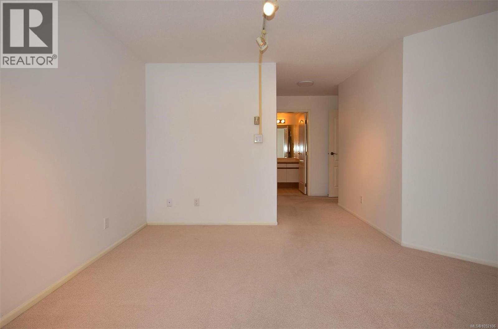 2176 2600 Ferguson Rd