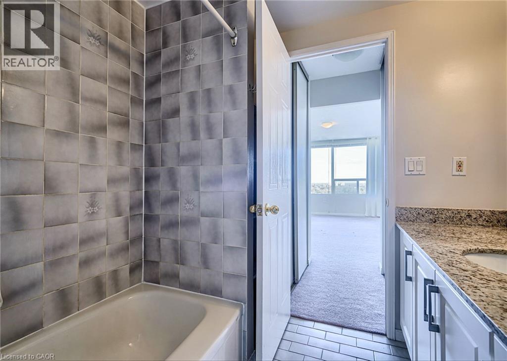 1270 Maple Crossing Boulevard Unit# 2009, Burlington, Ontario  L7S 2J3 - Photo 8 - 40869072