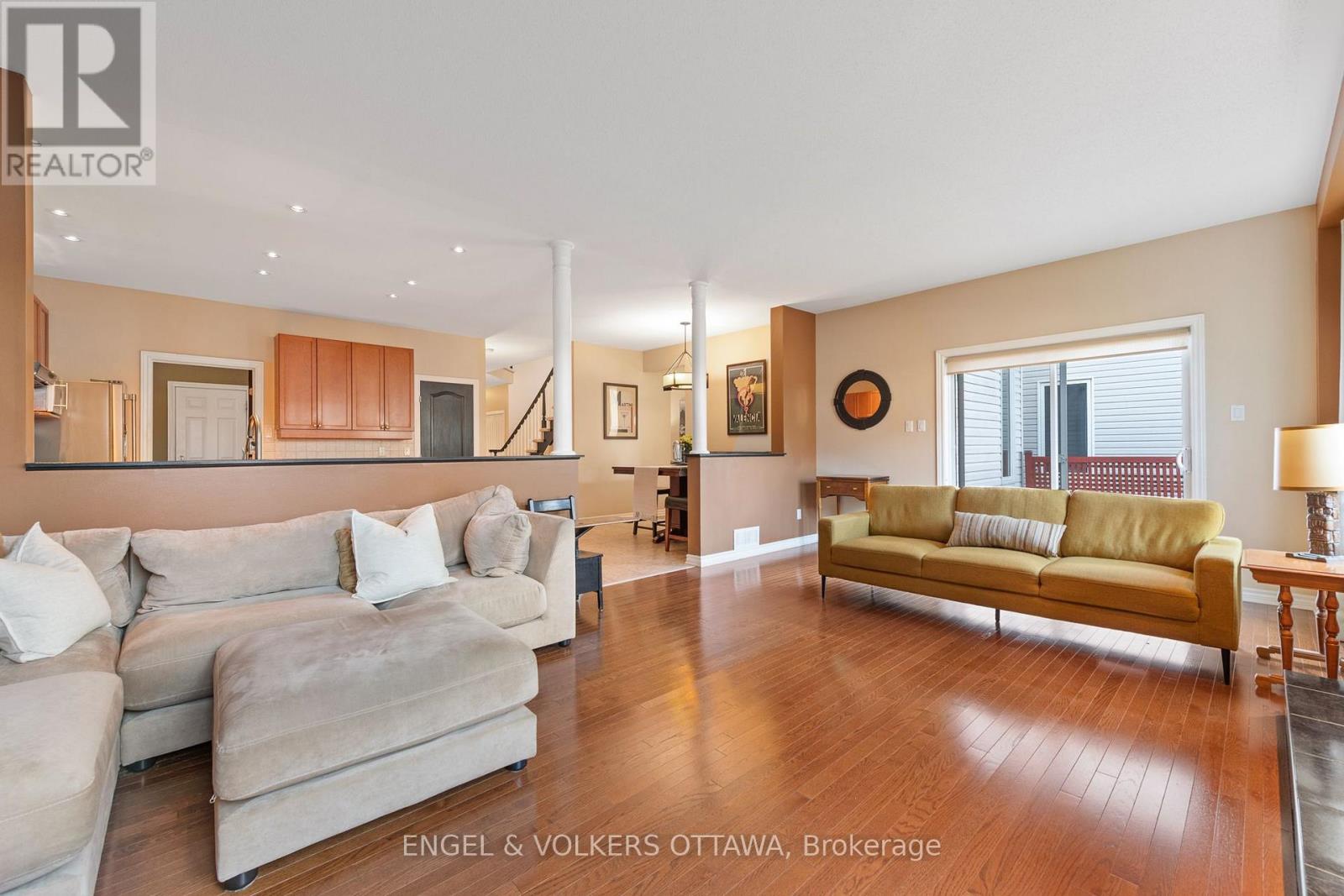 5 Valencia Street, Ottawa, Ontario  K2G 6T1 - Photo 17 - X14028990