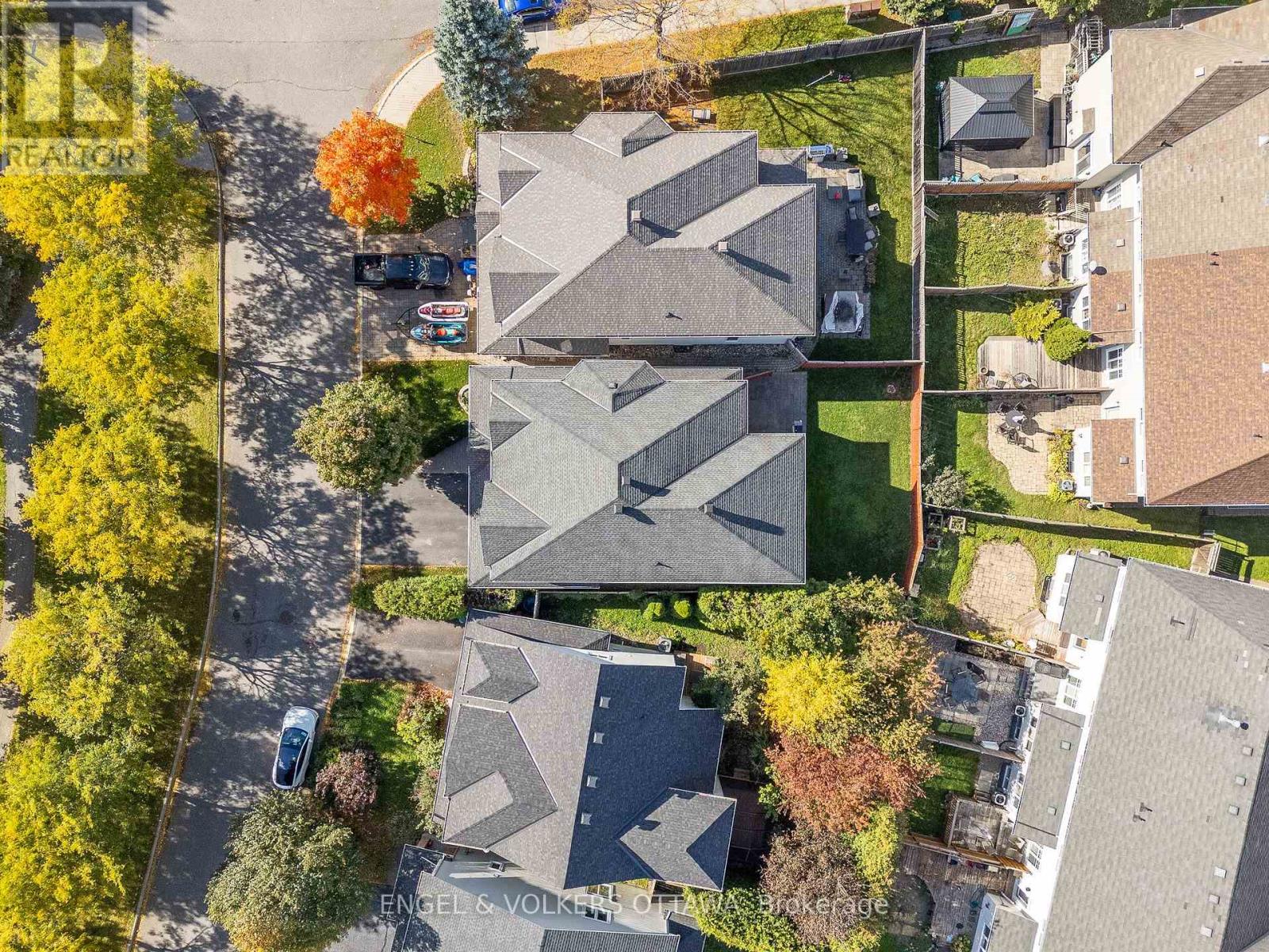 5 Valencia Street, Ottawa, Ontario  K2G 6T1 - Photo 39 - X14028990