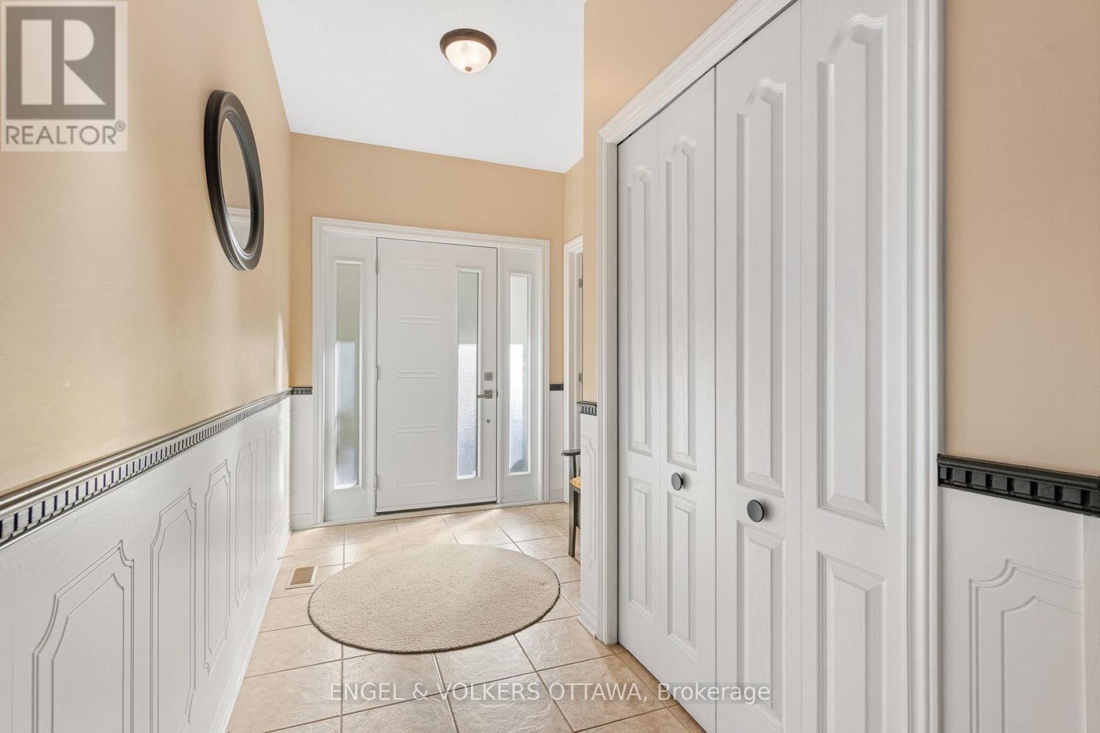 5 Valencia Street, Ottawa, Ontario  K2G 6T1 - Photo 6 - X14028990