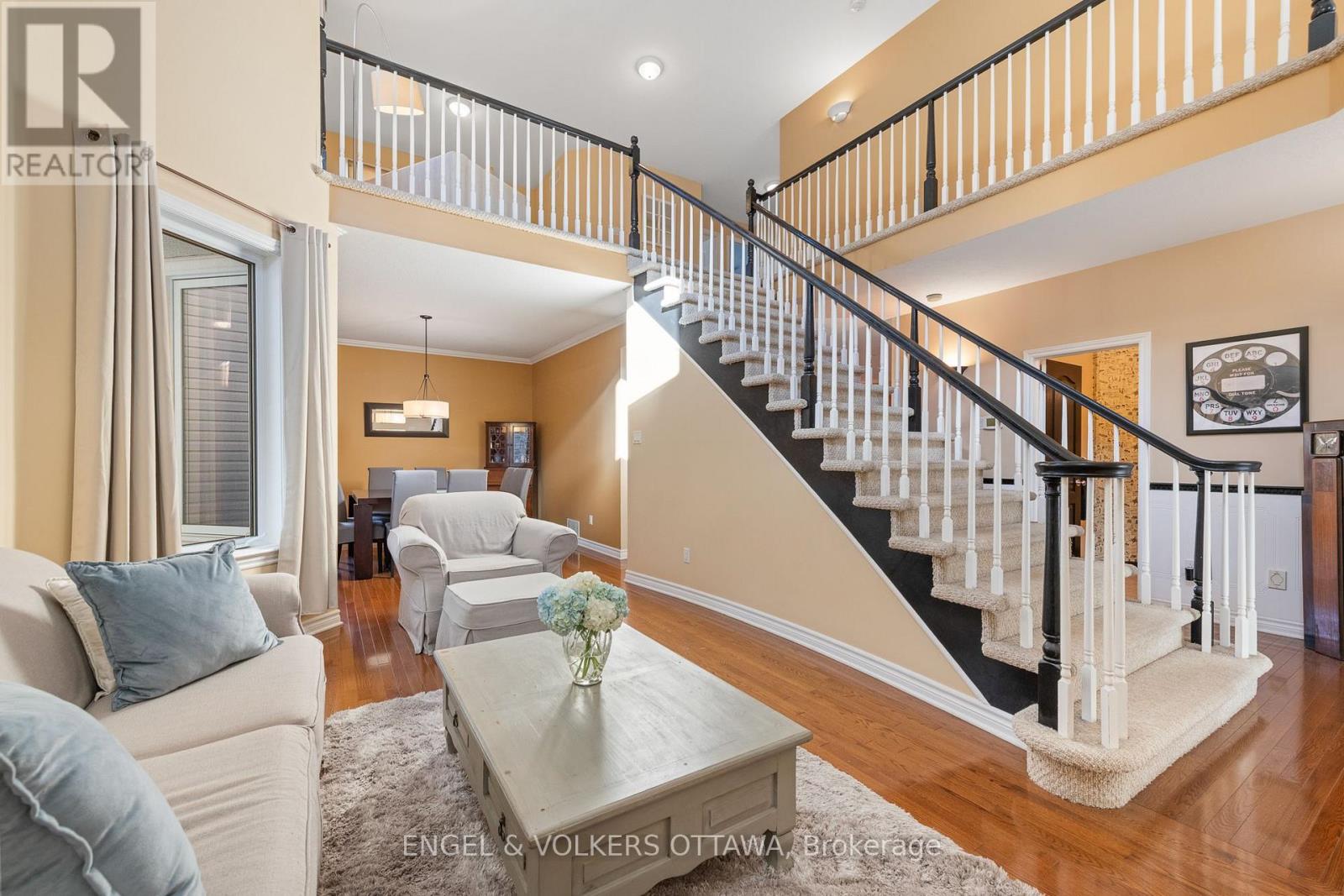 5 Valencia Street, Ottawa, Ontario  K2G 6T1 - Photo 9 - X14028990