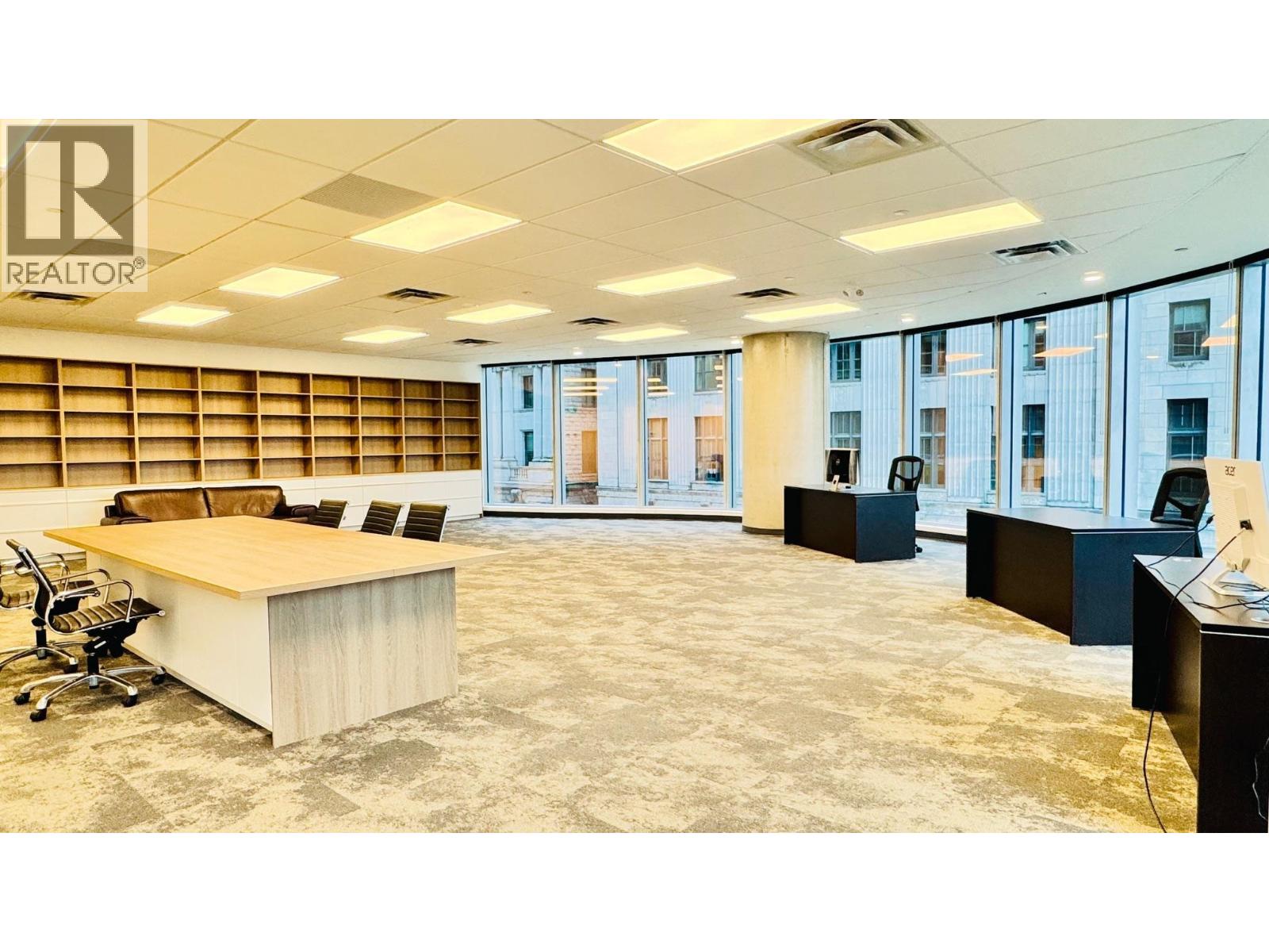 580 320 GRANVILLE STREET, Vancouver, British Columbia