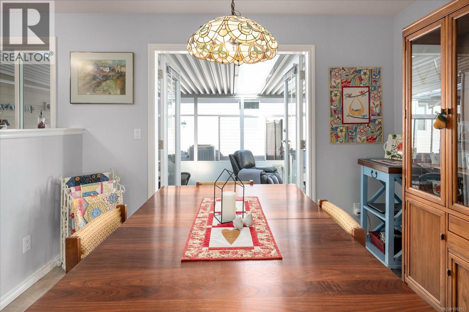 4025 Magnolia Dr