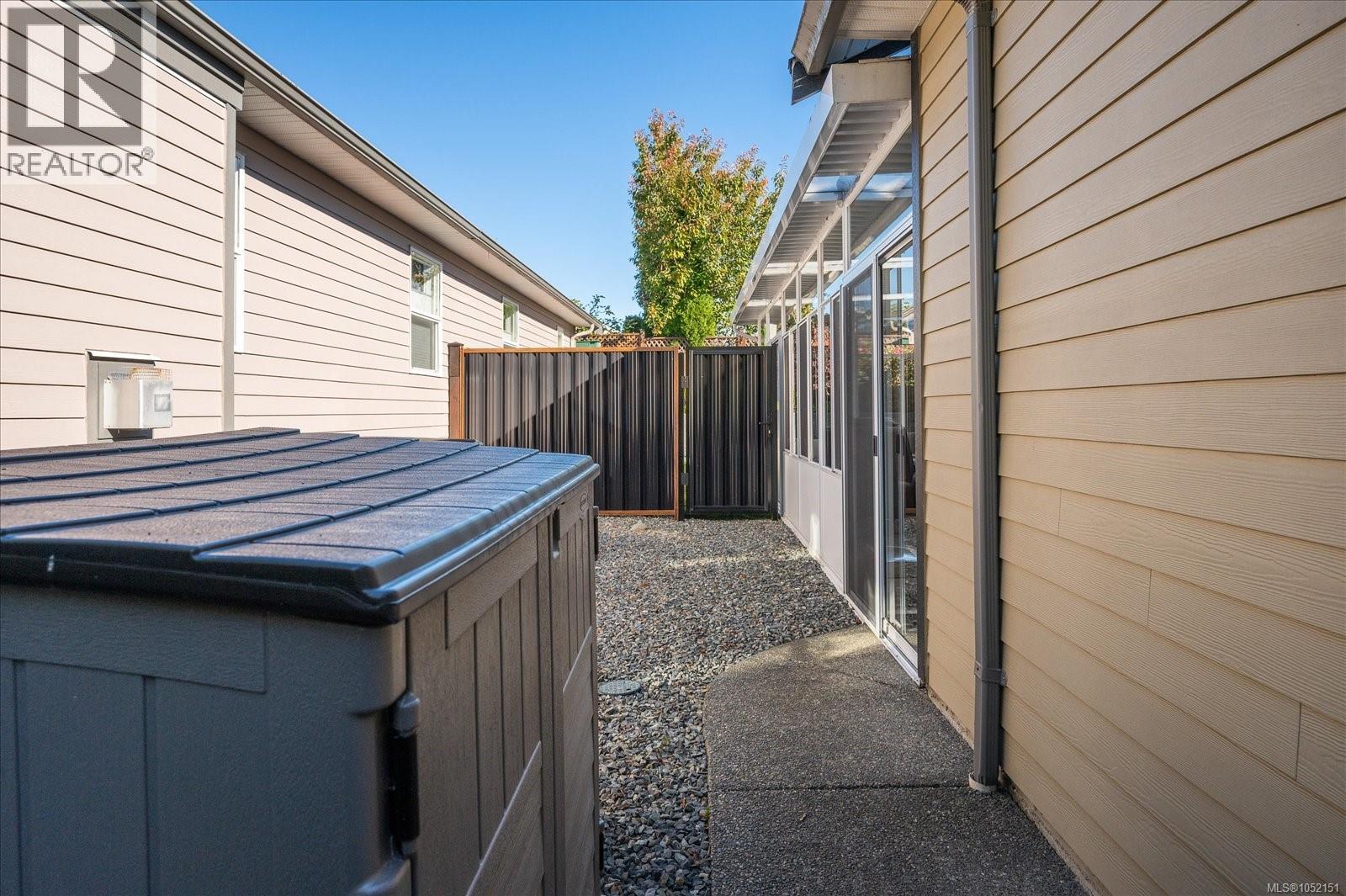 4025 Magnolia Dr