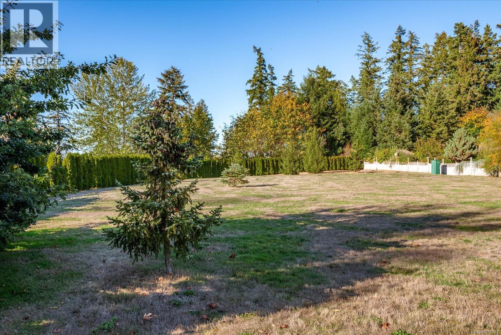 4025 Magnolia Dr