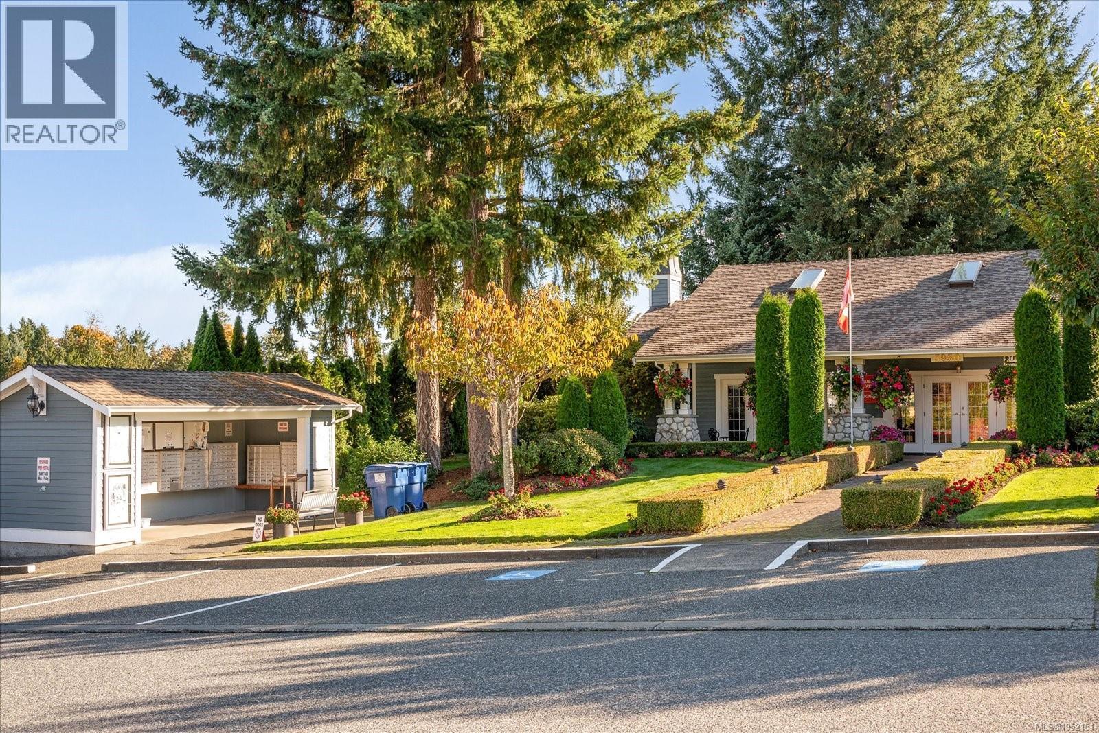 4025 Magnolia Dr