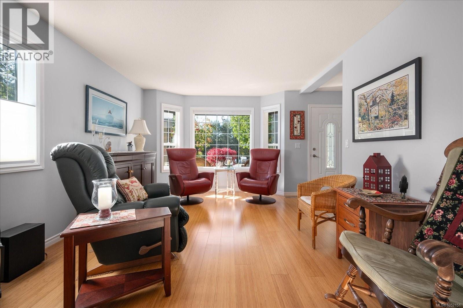 4025 Magnolia Dr
