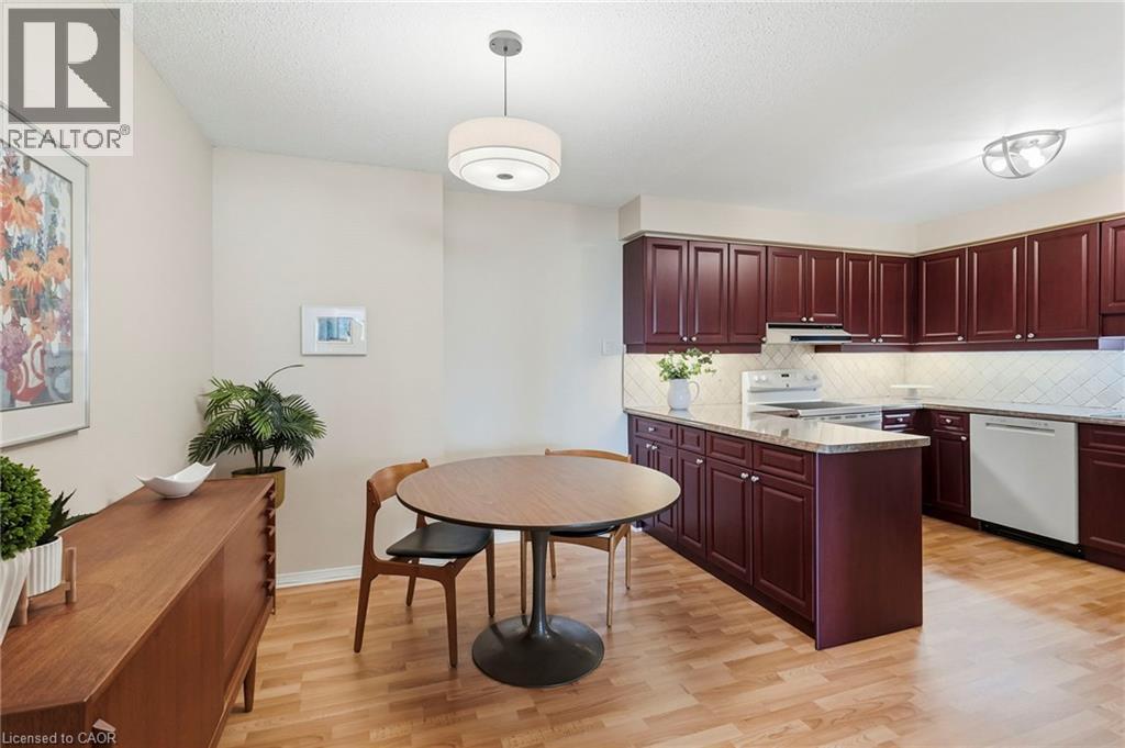 2199 Sixth Line Unit# 208, Oakville, Ontario  L6H 5V3 - Photo 14 - 40870823